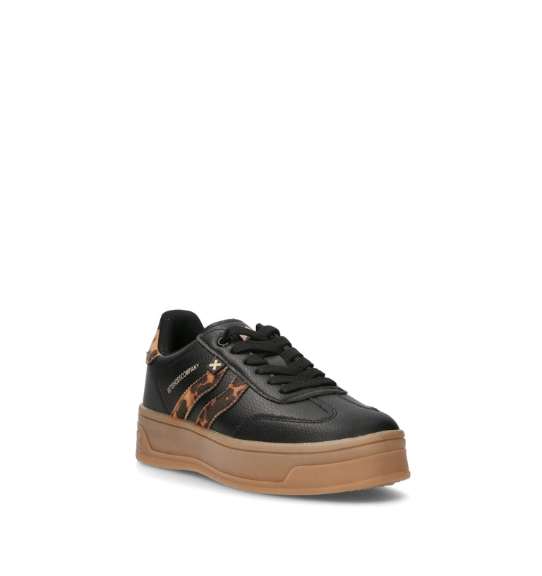 XTI FOOTWEAR Sneaker donna nera