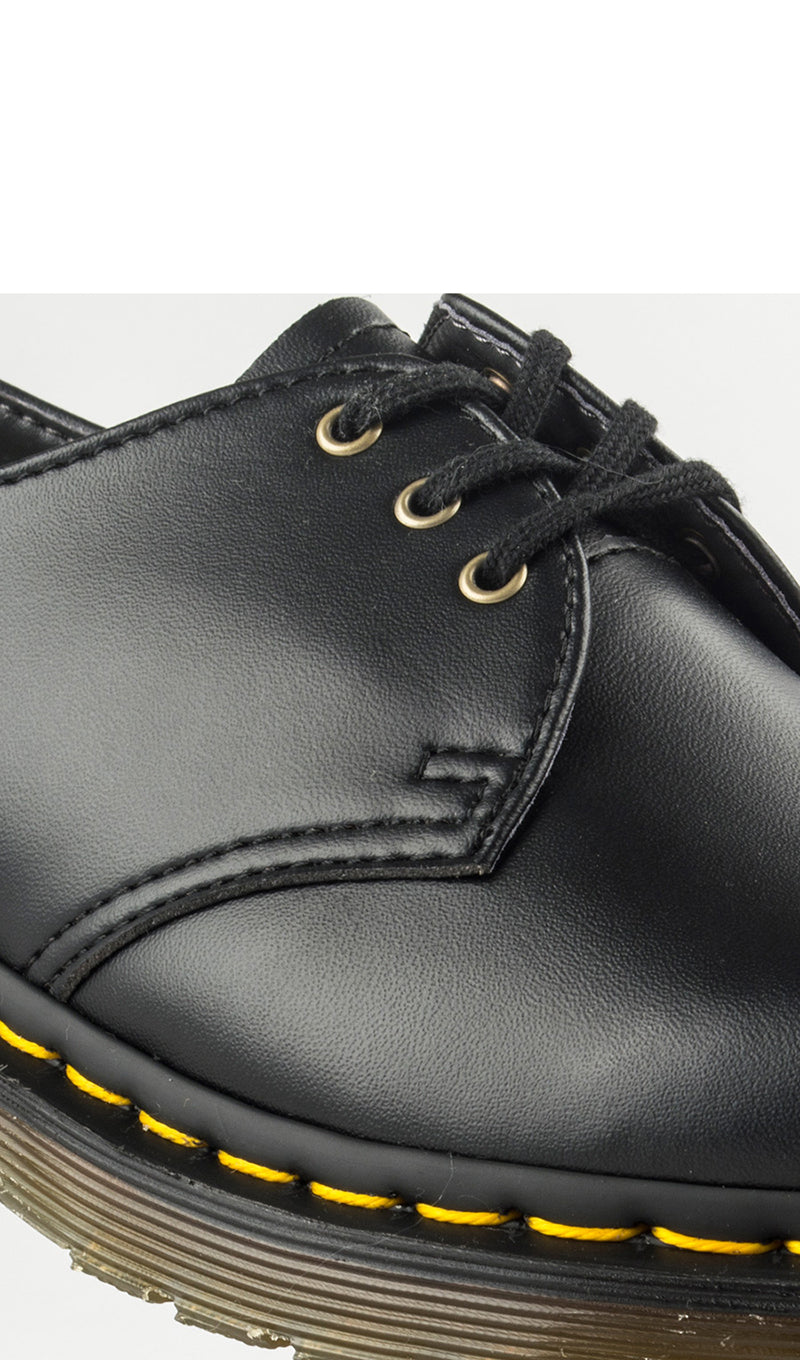 DR. MARTENS Stringata donna nera in pelle