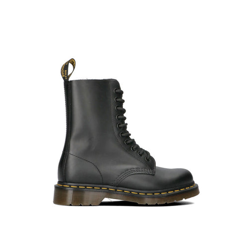 DR. MARTENS