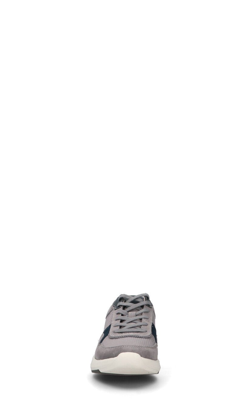 CLARKS ESSENTIALS