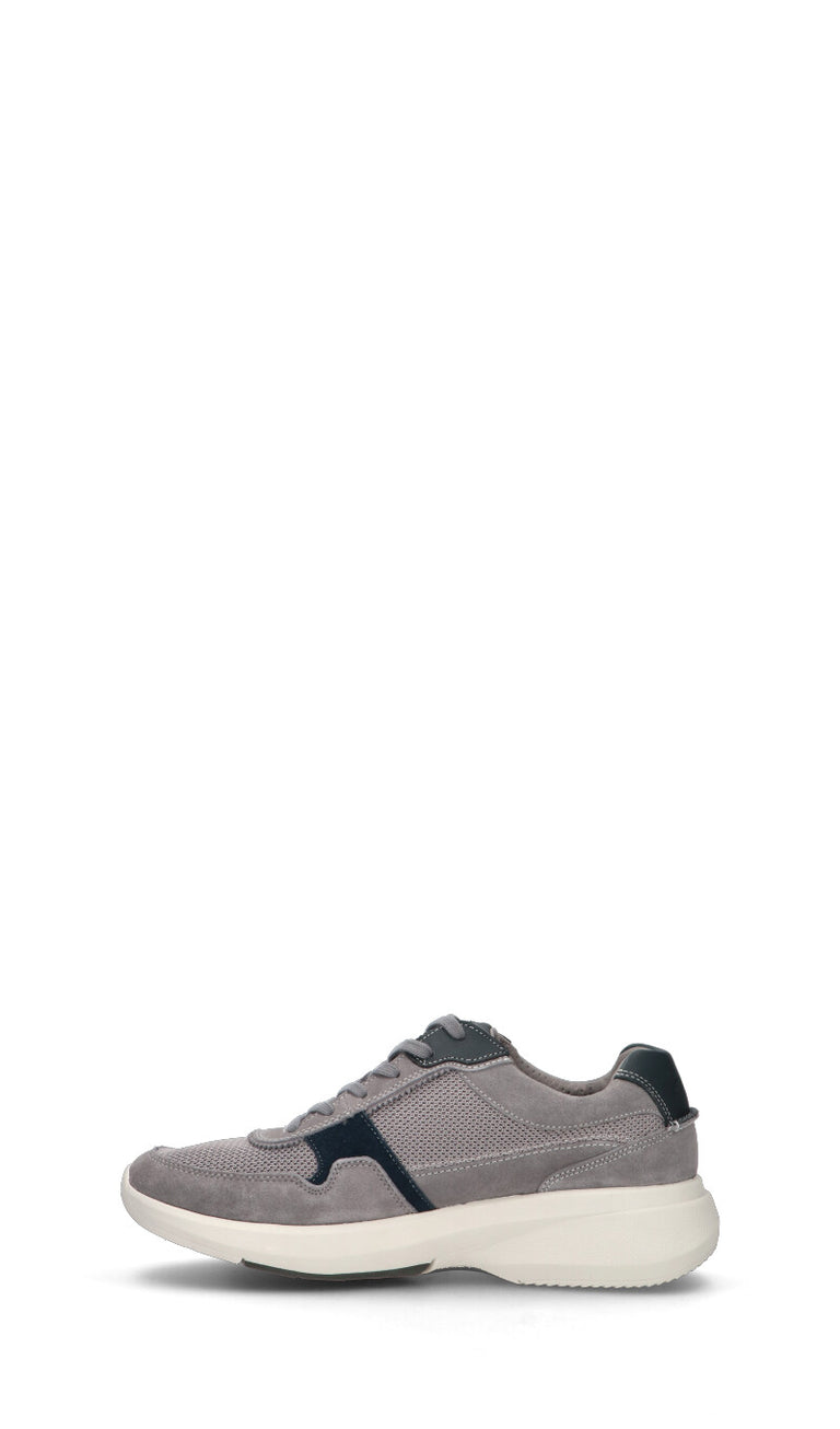 CLARKS ESSENTIALS