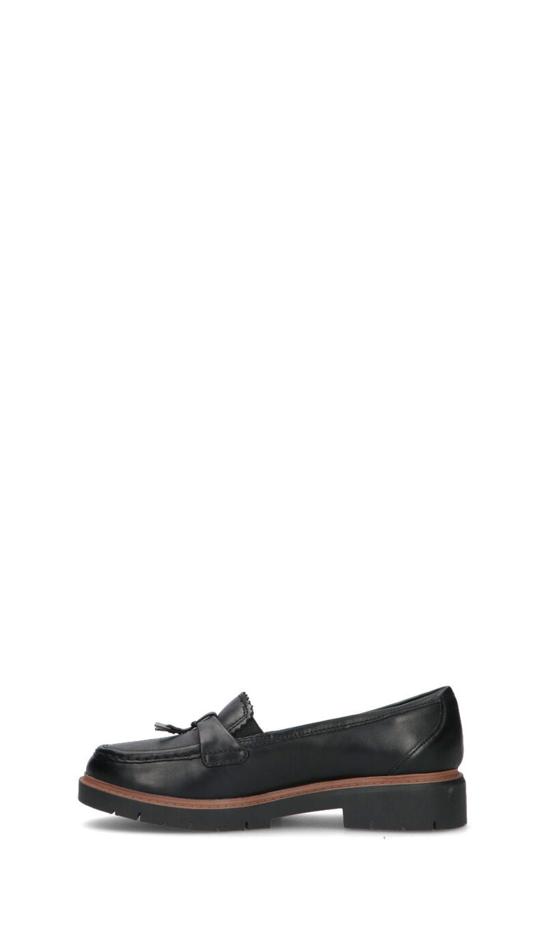 CLARKS ESSENTIALS