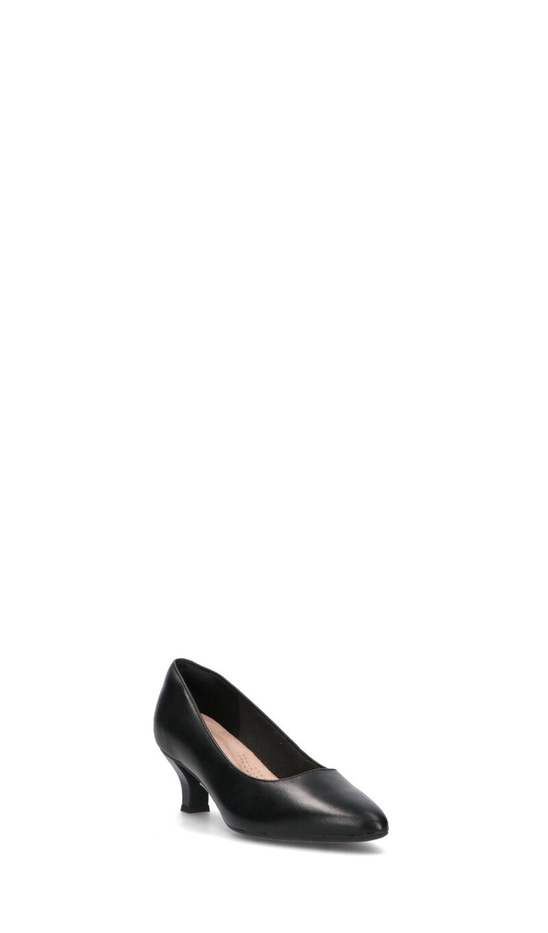 CLARKS ESSENTIALS