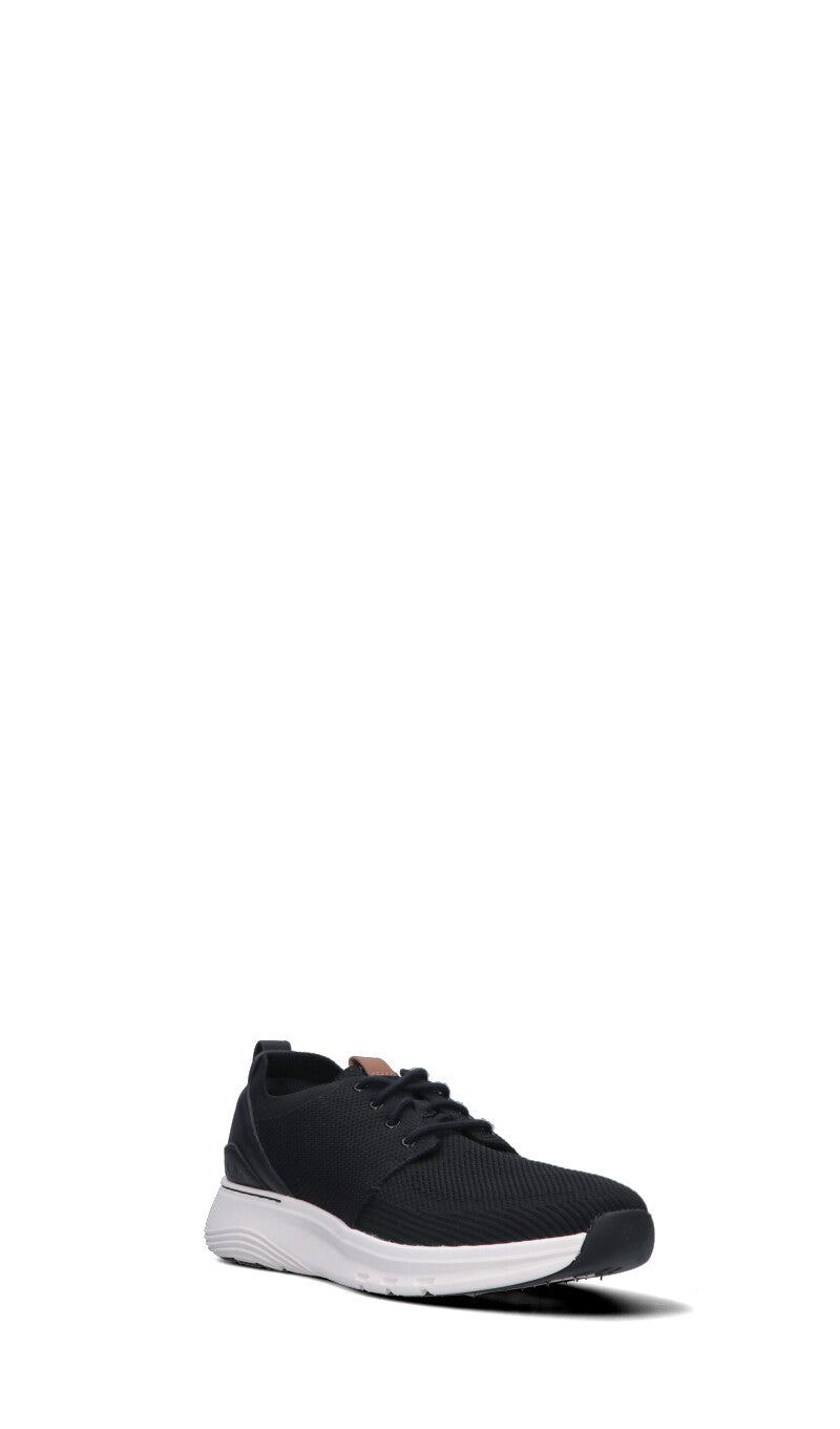 CLARKS ESSENTIALS