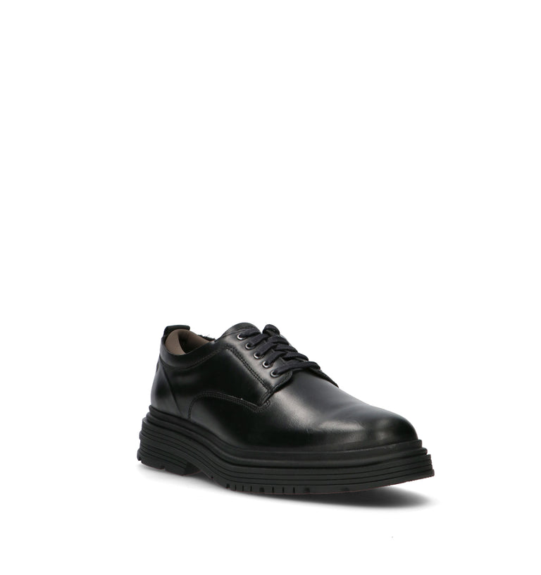 CLARKS CORE BADBURY LACE Stringata uomo nera in pelle