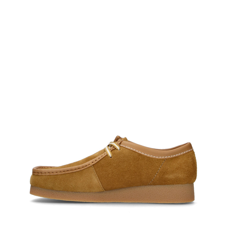 CLARKS EVO WALLABEE Mocassino uomo ocra in suede