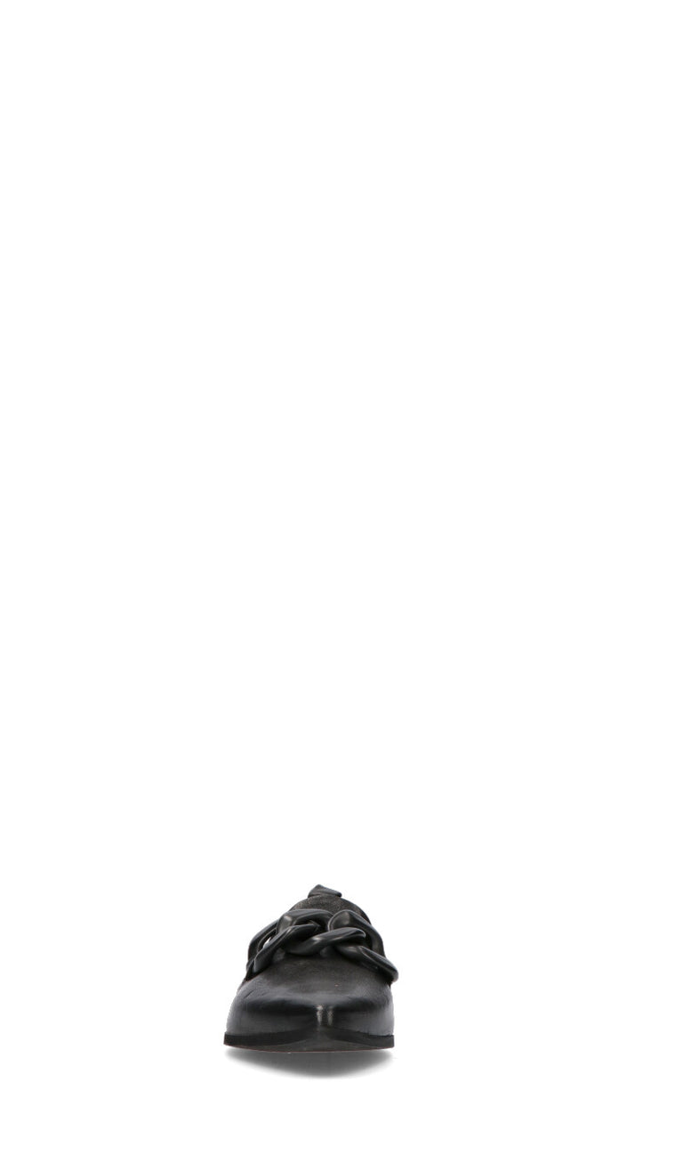 MEZZETINTE Mocassino donna nero in pelle