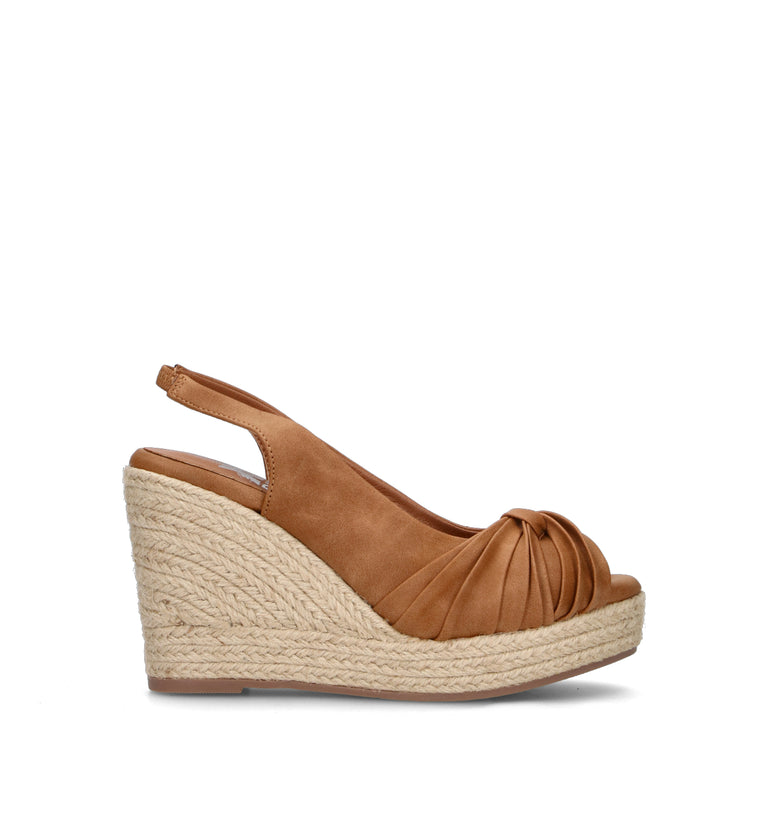 XTI FOOTWEAR Campeggina donna cammello