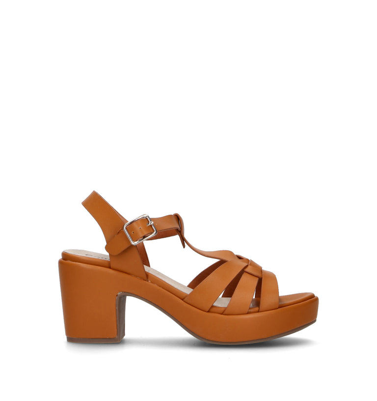 XTI FOOTWEAR Sandalo donna cammello