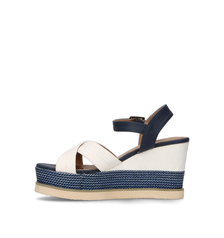 XTI FOOTWEAR Sandalo donna bianco/blu