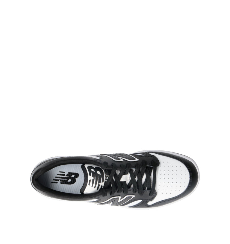 NEW BALANCE Sneaker uomo nera in pelle