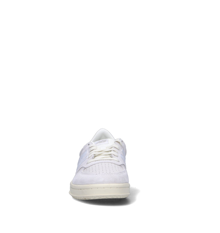 NEW BALANCE T500 Sneaker uomo bianca in suede
