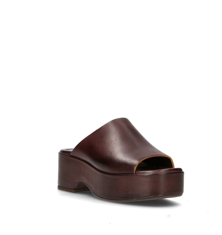 CURIOSITE Ciabatta donna marrone in pelle