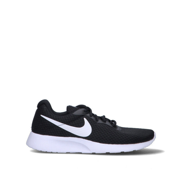 NIKE - TANJUN