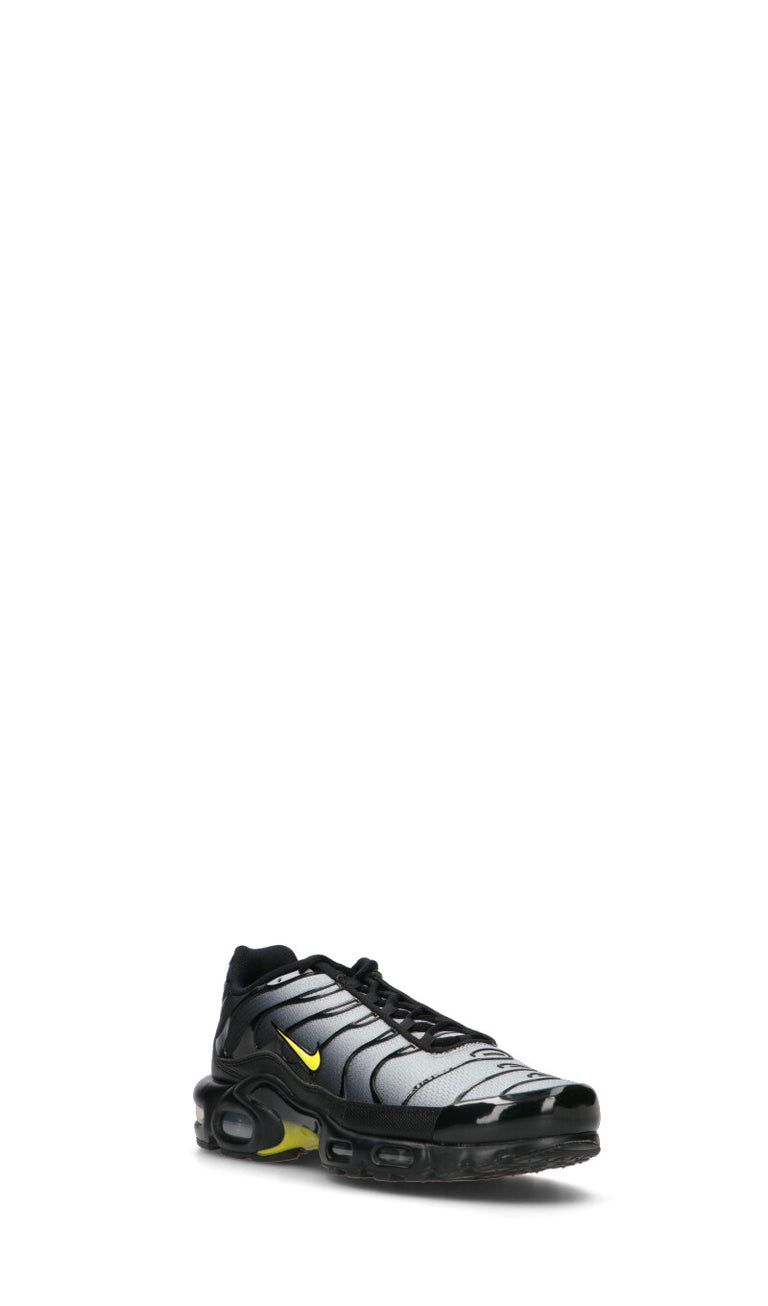 NIKE - AIR MAX PLUS Sneaker uomo nera