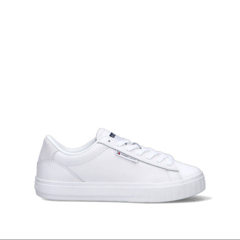 TOMMY HILFIGER JEANS
