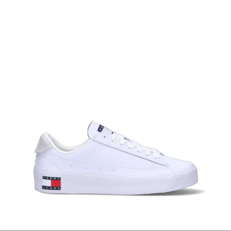 TOMMY HILFIGER JEANS