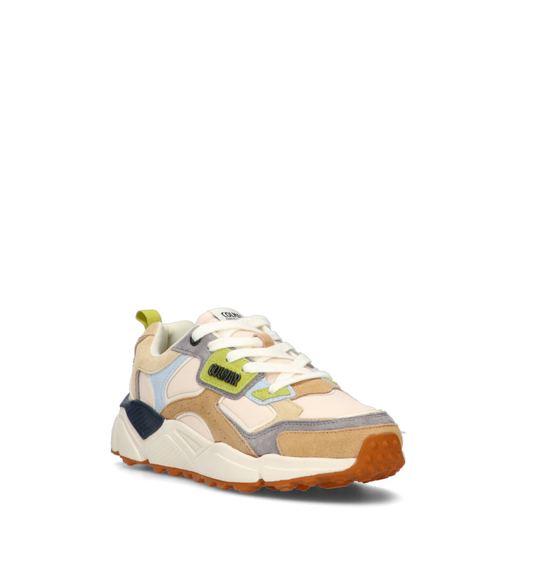 COLMAR Sneaker uomo beige in pelle scamosciata e tessuto. La tomaia presenta un design strutturato c