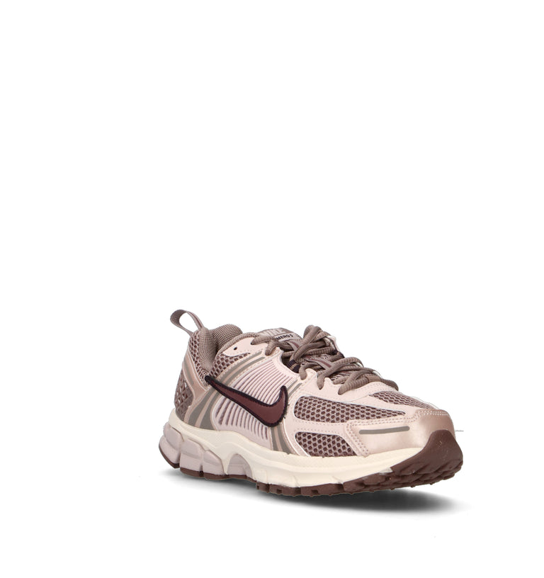 NIKE VOMERO 5 (GS) Sneaker ragazza taupe