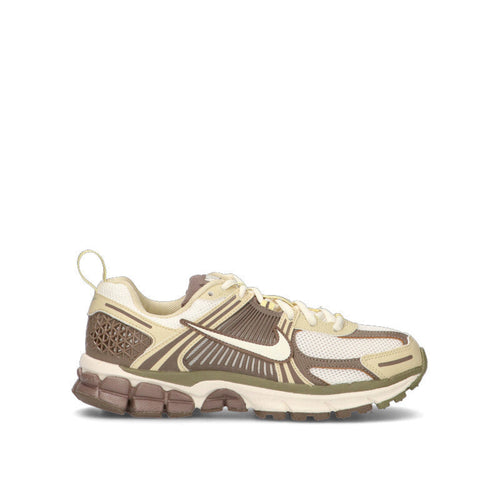NIKE VOMERO 5 (GS) Sneaker ragazzi marrone/avorio