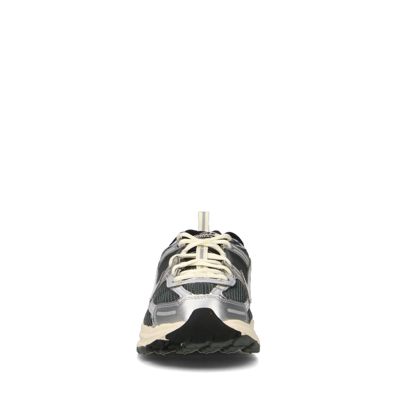 NIKE VOMERO 5 (GS) Sneaker ragazzo nera/argento