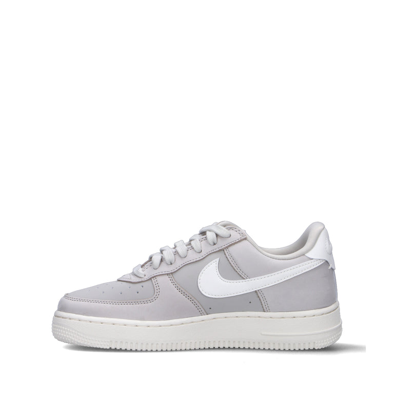 NIKE AIR FORCE 1 RETRO PRM ESS Sneaker donna grigia