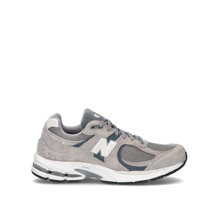NEW BALANCE 2002R Sneaker donna grigia in suede