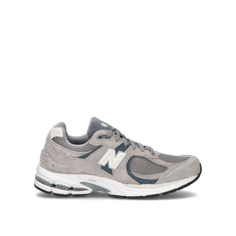 NEW BALANCE 2002R Sneaker donna grigia in suede