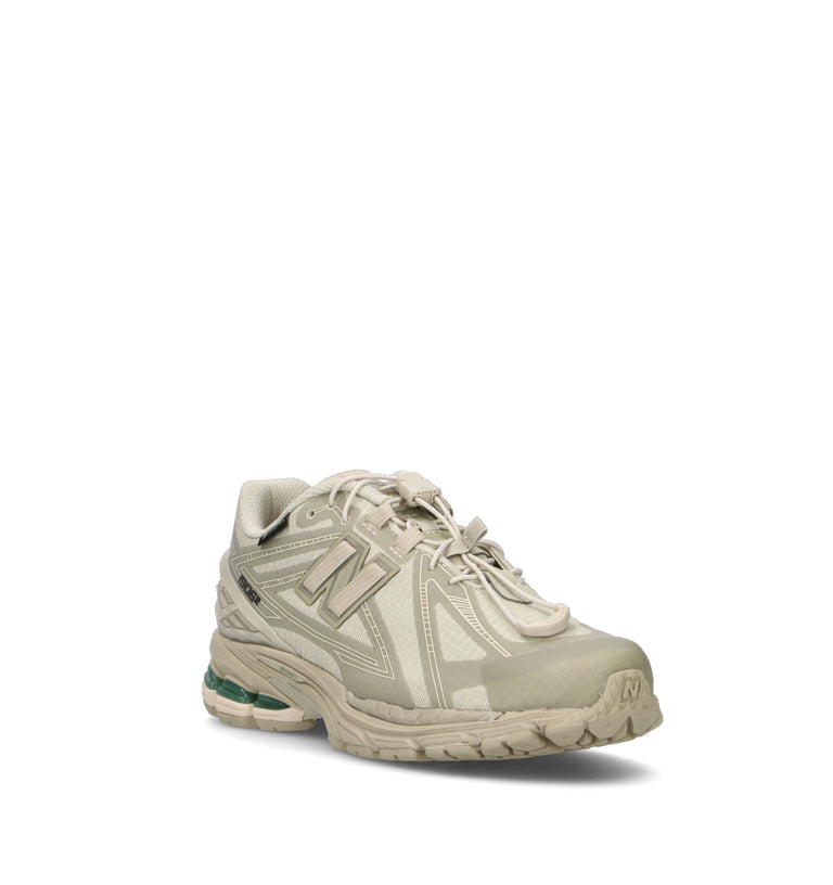 NEW BALANCE Sneaker donna beige in gore-tex