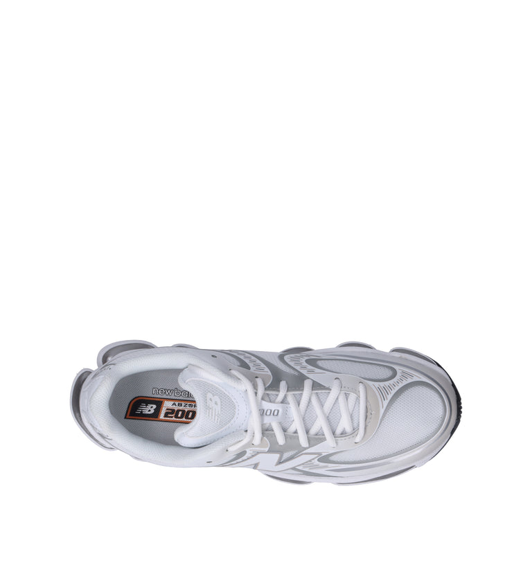 NEW BALANCE 2000 Sneaker uomo bianca