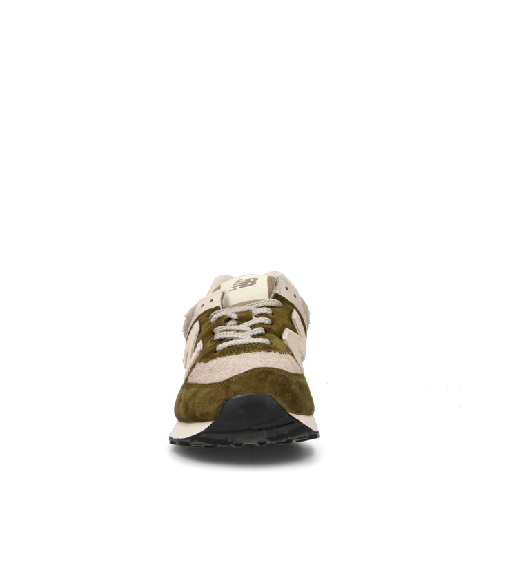 NEW BALANCE 574 Sneaker uomo verde/beige in suede