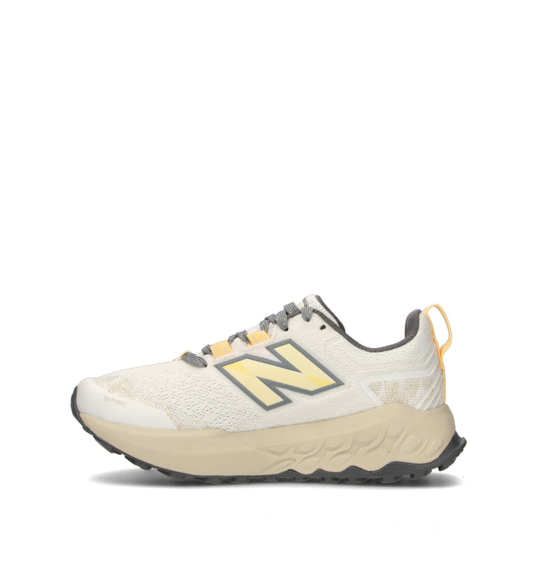 NEW BALANCE Scarpa trail running donna bianca